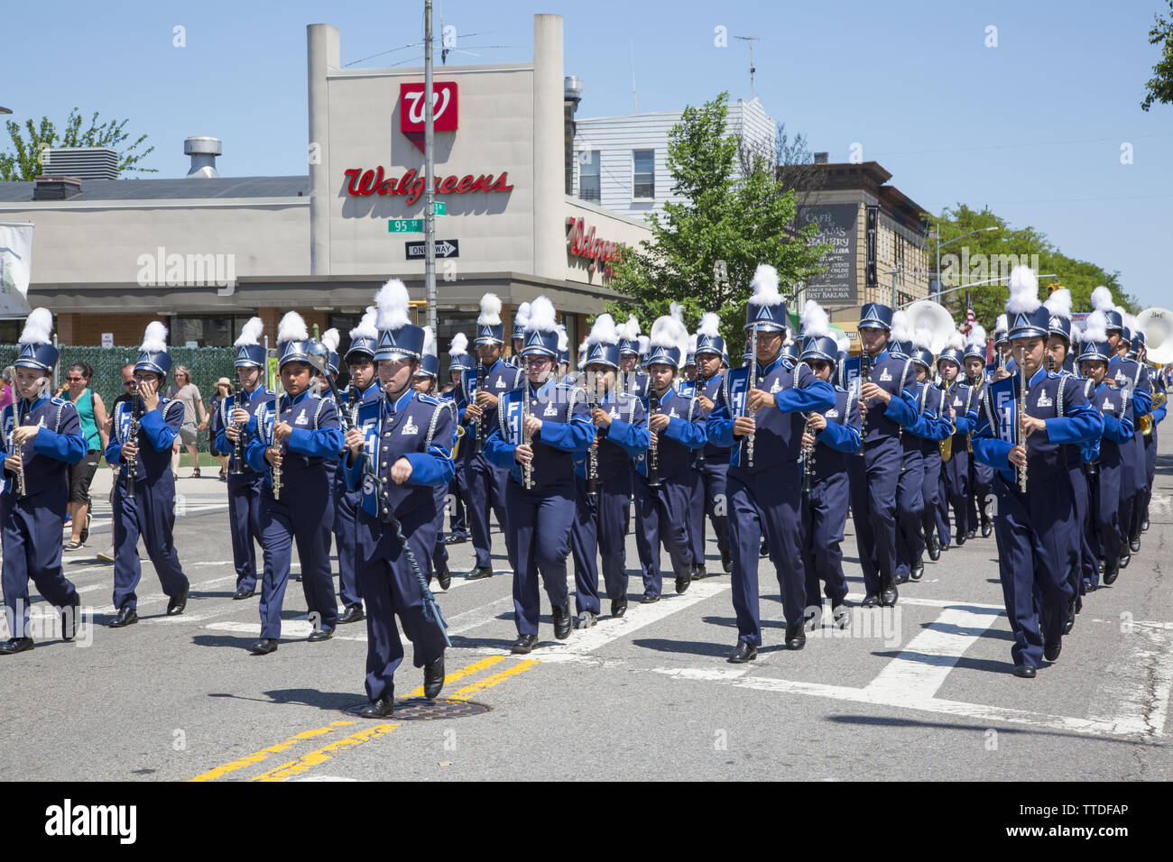 Memorial Day Parade le long des 3e et 4e avenues de la Bay Ridge article de Brooklyn. Il est l'un des plus anciens défilés annuels aux États-Unis. 2019 ma Banque D'Images