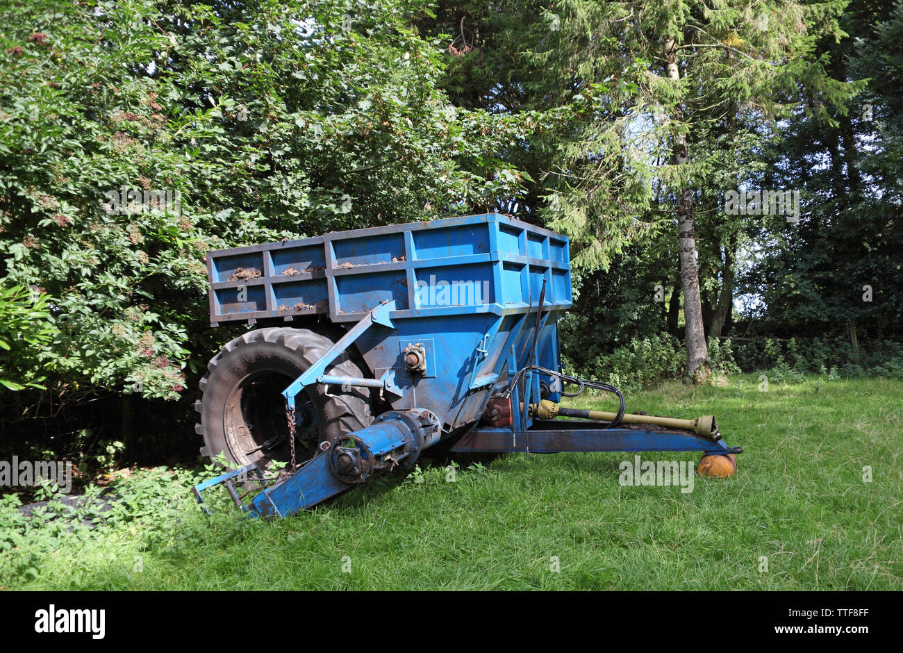 Machine de tourbe dans rural farm Comté de Westmeath, Irlande Banque D'Images