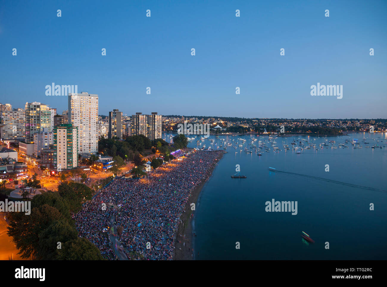 Portrait de la population de la Baie English contre ciel bleu clair Banque D'Images