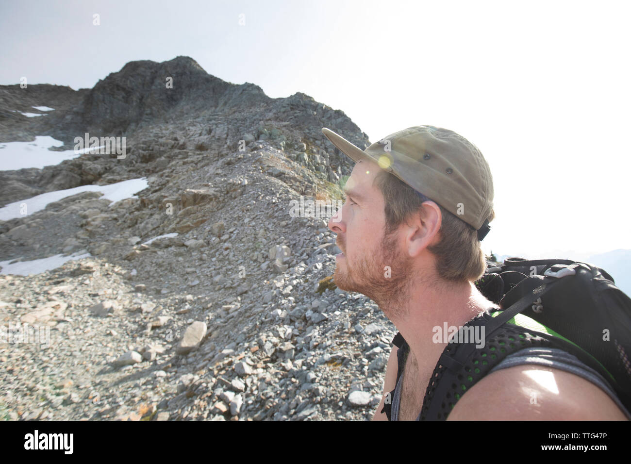 Portrait de l'alpiniste ci-dessous Pointe Douglas, en Colombie-Britannique. Banque D'Images