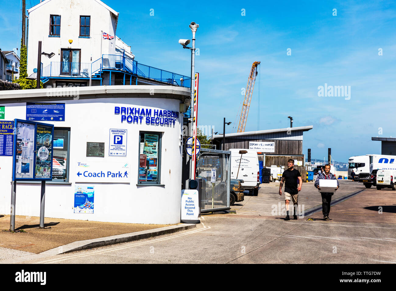 Brixham Harbour Port Security, Brixham, Devon, Royaume-Uni, Angleterre, Royaume-Uni, Brixham Harbour, Bureau de la sécurité des ports, de la construction, signe, signes, la sécurité, Banque D'Images
