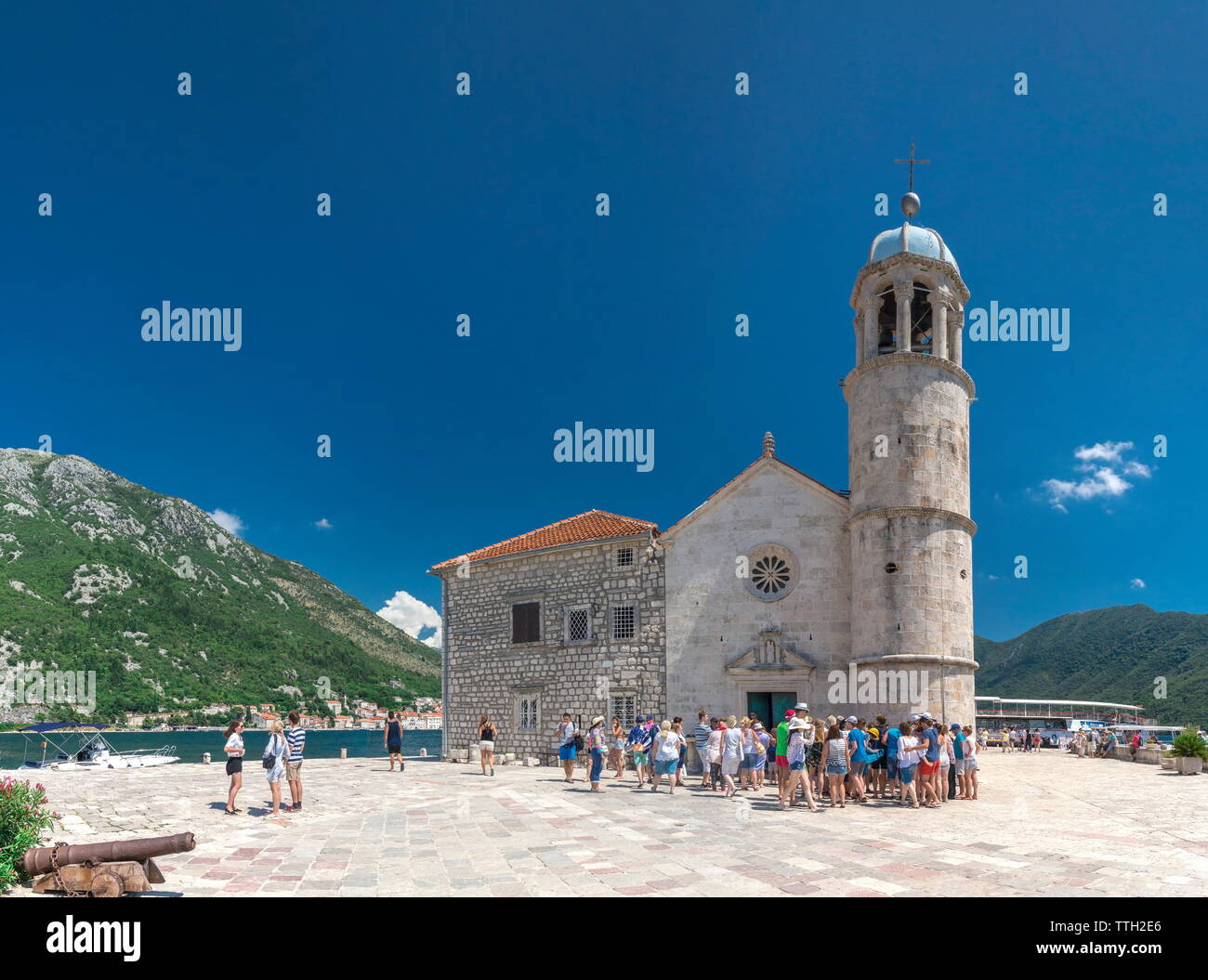 Notre Dame de l'église de roches au Monténégro Banque D'Images