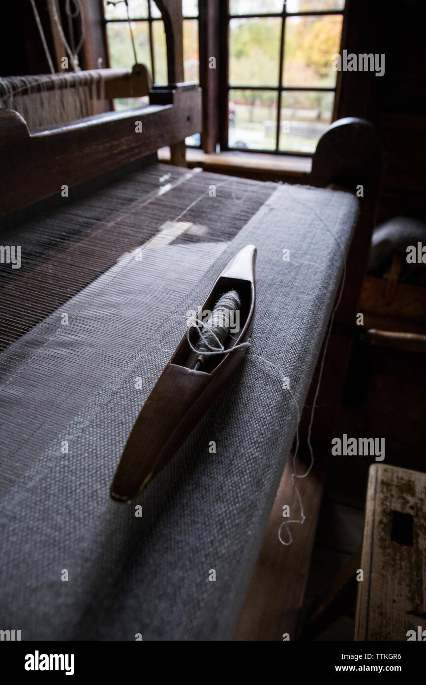 Close-up du tiroir et de tisser dans l'industrie textile Banque D'Images