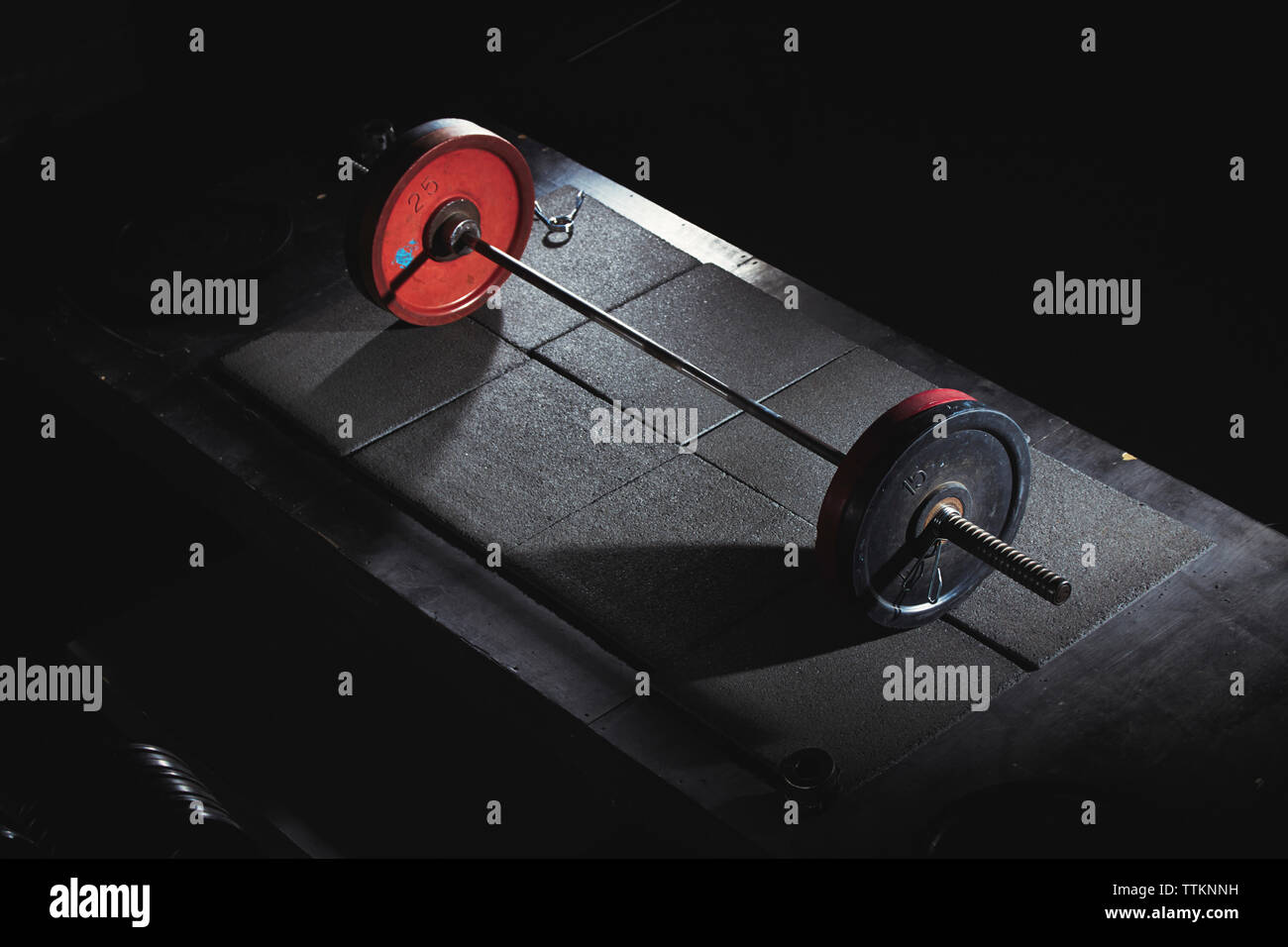 Close-up de barbell in gym Banque D'Images