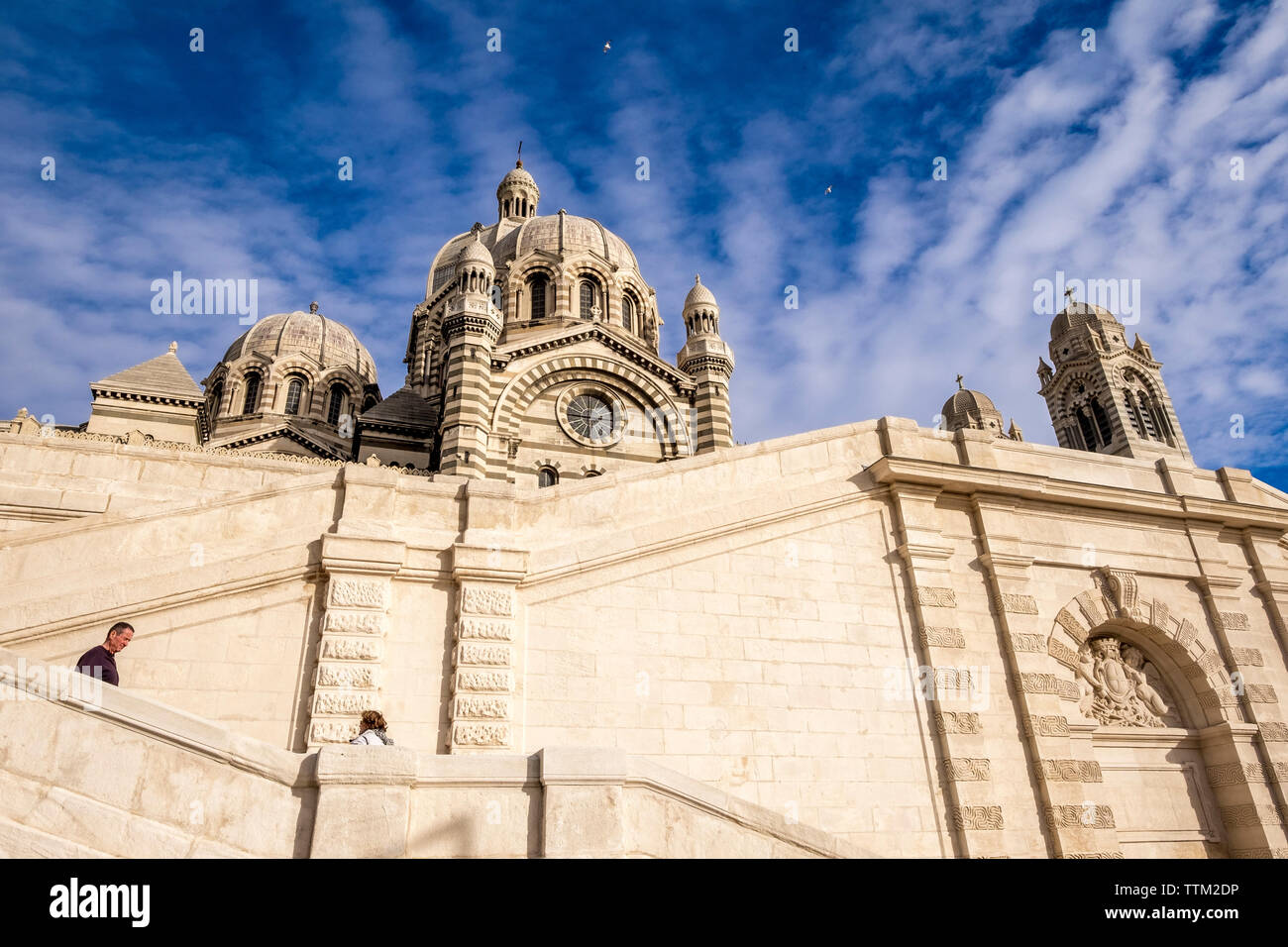 Low angle view of Marseille Cathedral against sky Banque D'Images
