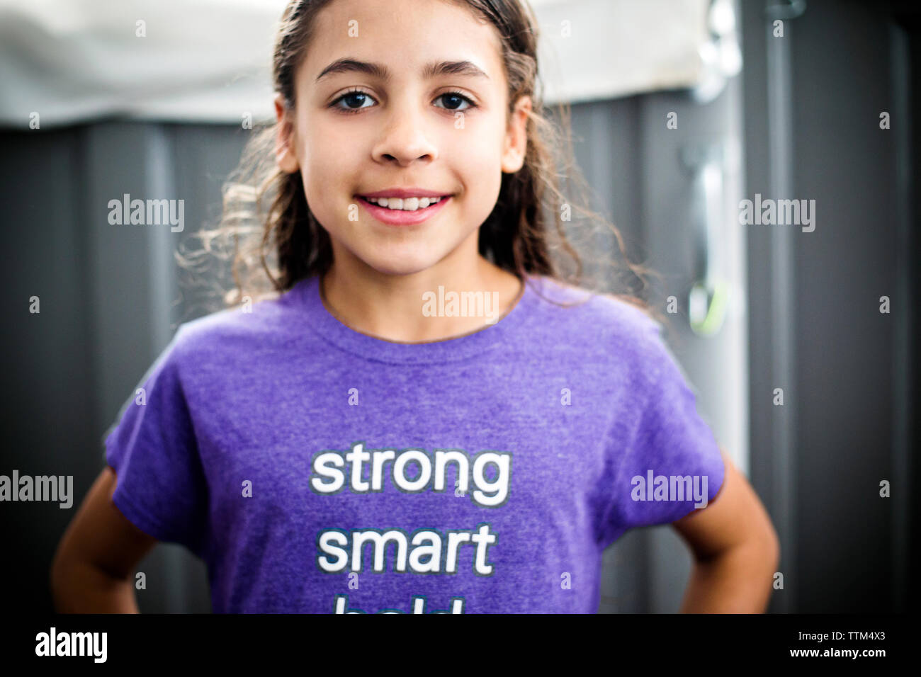 Portrait of smiling girl Banque D'Images