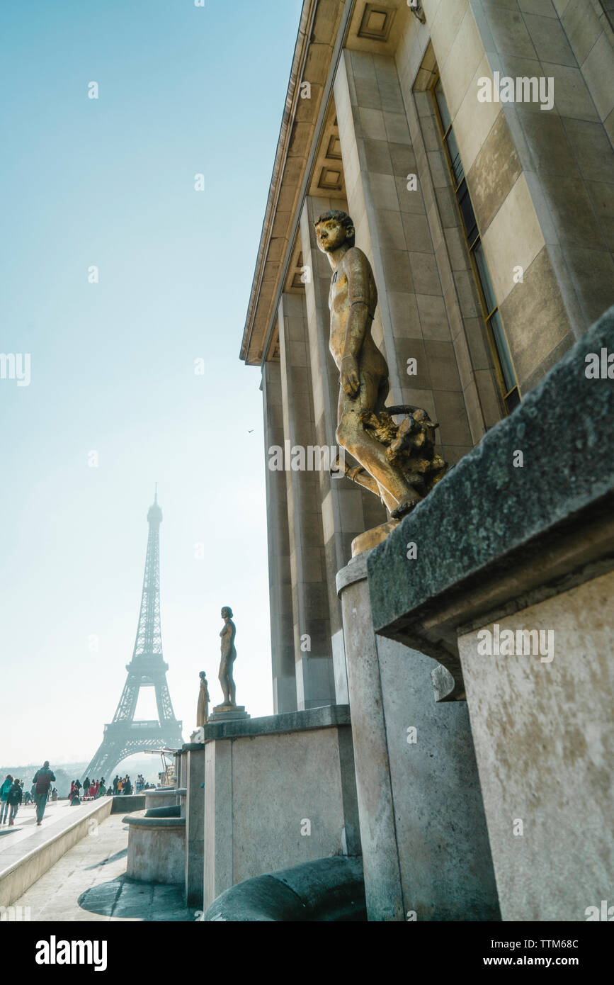 Palais de Chaillot contre Tour Eiffel Banque D'Images