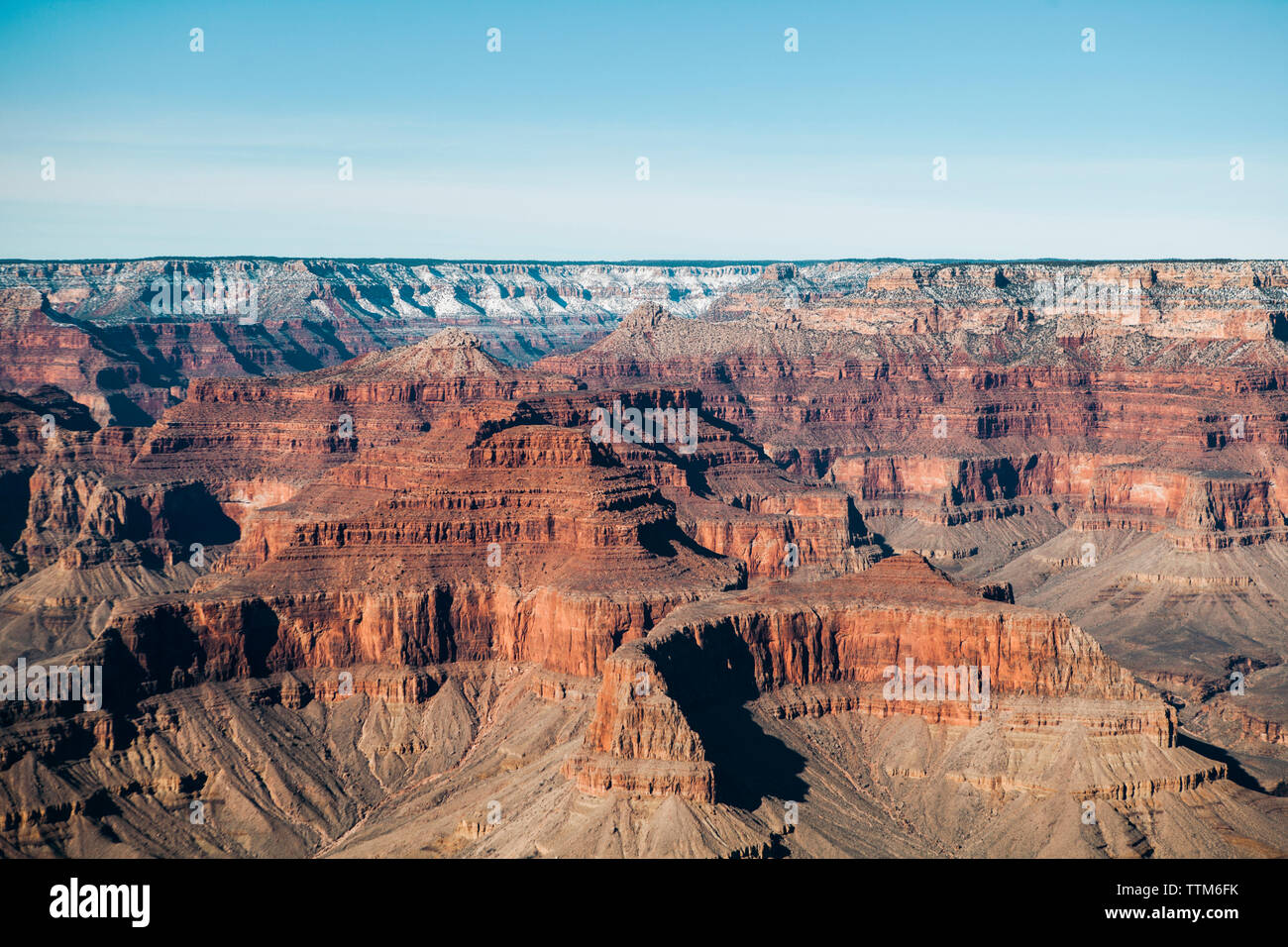 Formations Rock à Grand Canyon National Park contre ciel lors de journée ensoleillée Banque D'Images