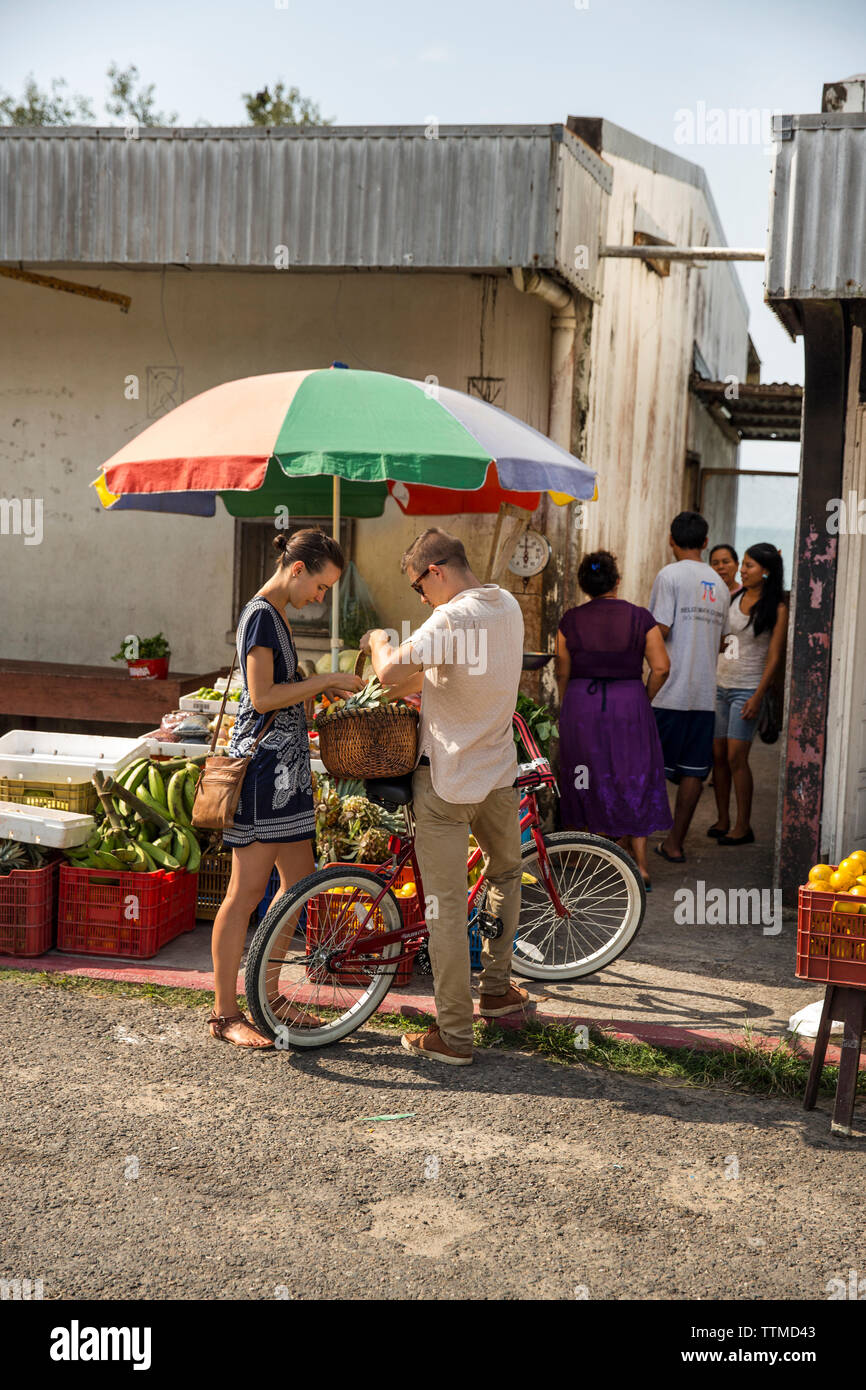 BELIZE, Punta Gorda, Toledo, un séjour au Lodge et Belcampo Belize Jungle ferme peuvent aller au marché local à Punta Gorda pour obtenir des légumes frais Banque D'Images