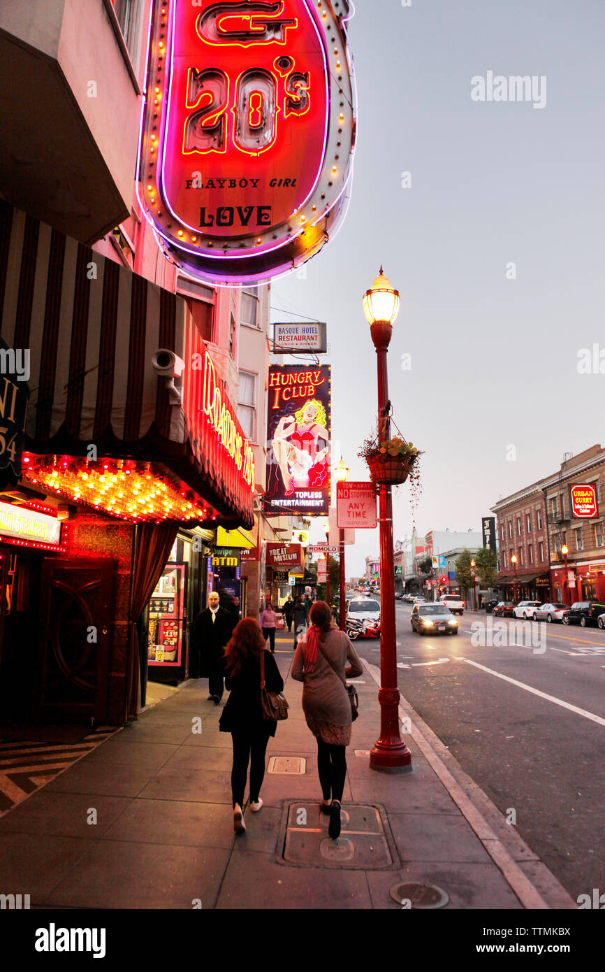 Strip club north beach Banque de photographies et d’images à haute résolution Alamy