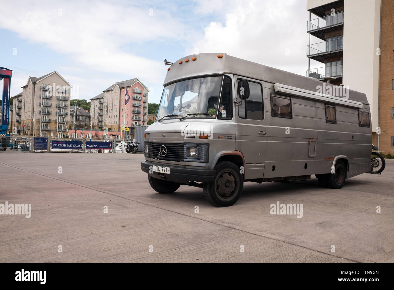 Juin 2016 - vieille Mercedes 608D'après Van camping-conversion Banque D'Images