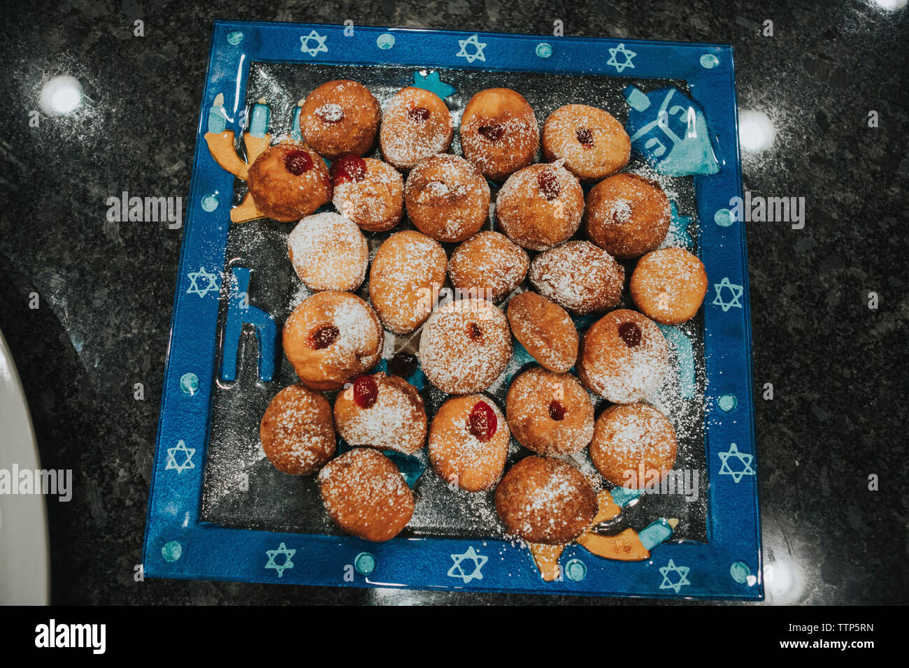 High angle view of sweet food on table Banque D'Images