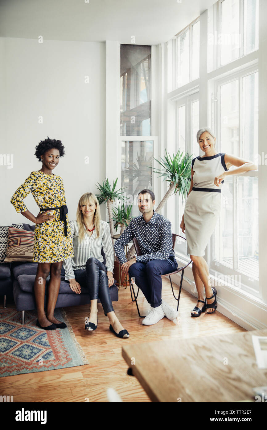 Portrait of happy business team in creative office Banque D'Images