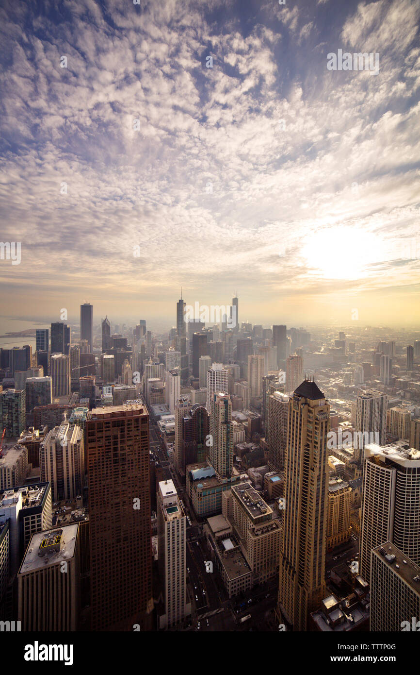 Vue aérienne de la ville au coucher du soleil Banque D'Images