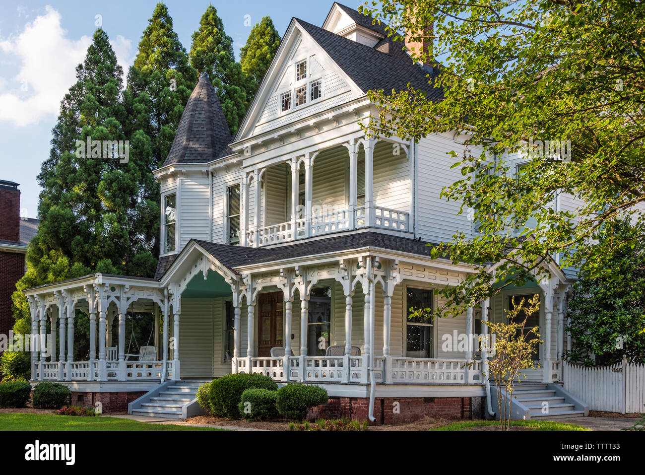 Maison victorienne sur la rue vert historique de Gainesville, en Géorgie. (USA) Banque D'Images
