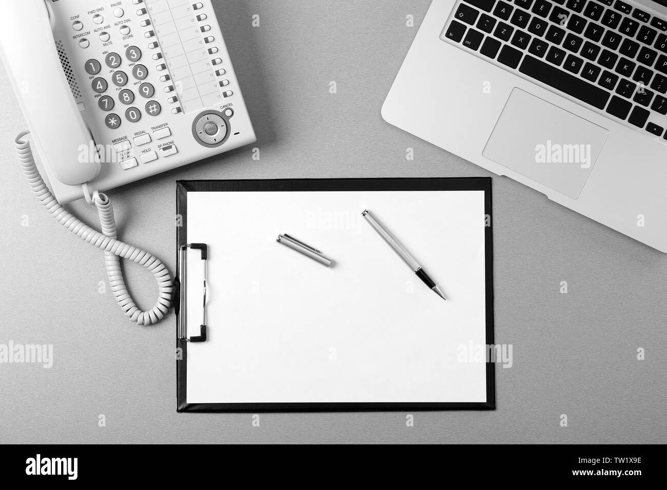 Lieu de travail de technical support agent in office Banque D'Images