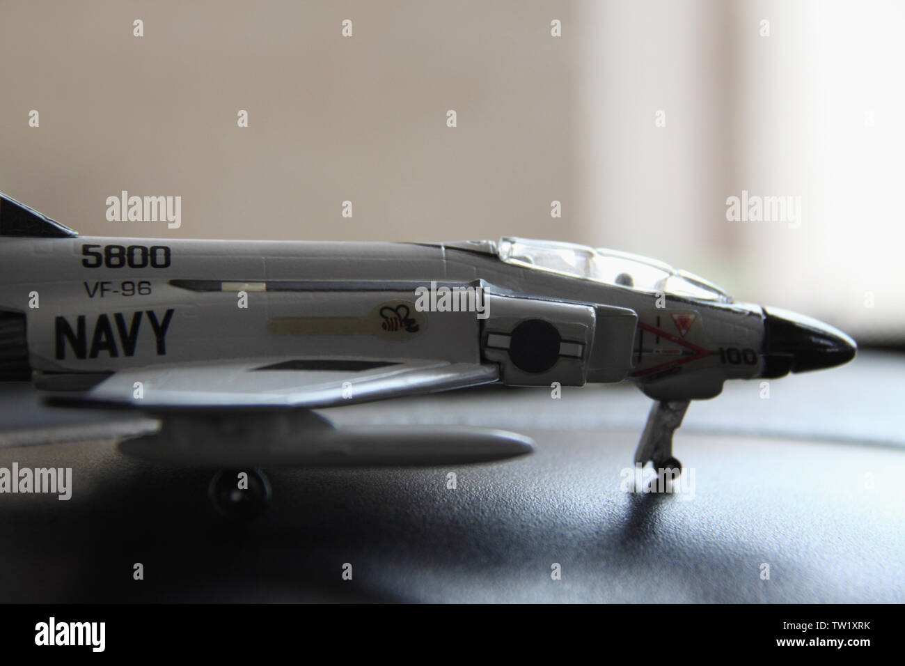 Gros plan d'un modèle d'avion de chasse Banque D'Images
