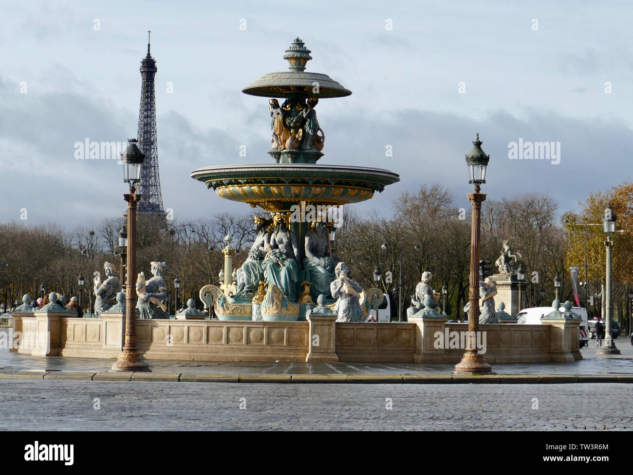 Fontaine des Mers, Place de La Concorde, Paris, France Banque D'Images