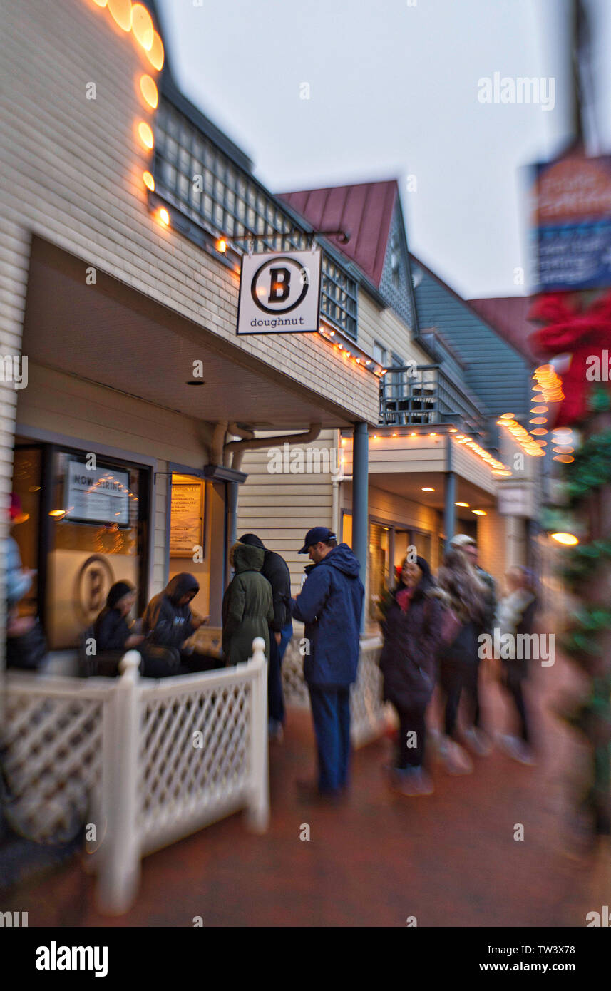 États-unis - 12-29-2016 : B Donut est un des plus célèbres magasins au centre-ville de Leesburg. L'artisan beignerie se spécialise dans handm Banque D'Images