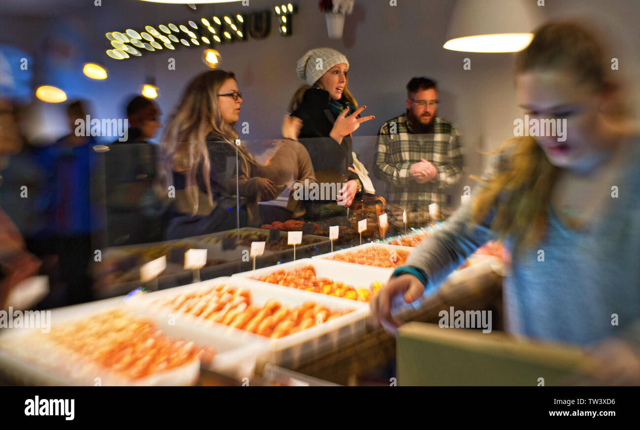 États-unis - 12-29-2016 : B Donut est un des plus célèbres magasins au centre-ville de Leesburg. L'artisan beignerie se spécialise dans handm Banque D'Images