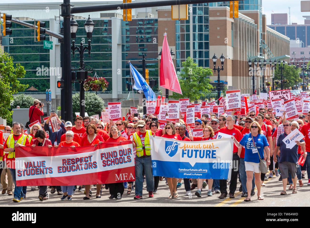 Lansing, Michigan USA - 18 juin 2019 - Les enseignants se sont ralliés à la Michigan State Capitol à exiger que l'assemblée législative d'augmenter le financement de l'éducation publique Banque D'Images