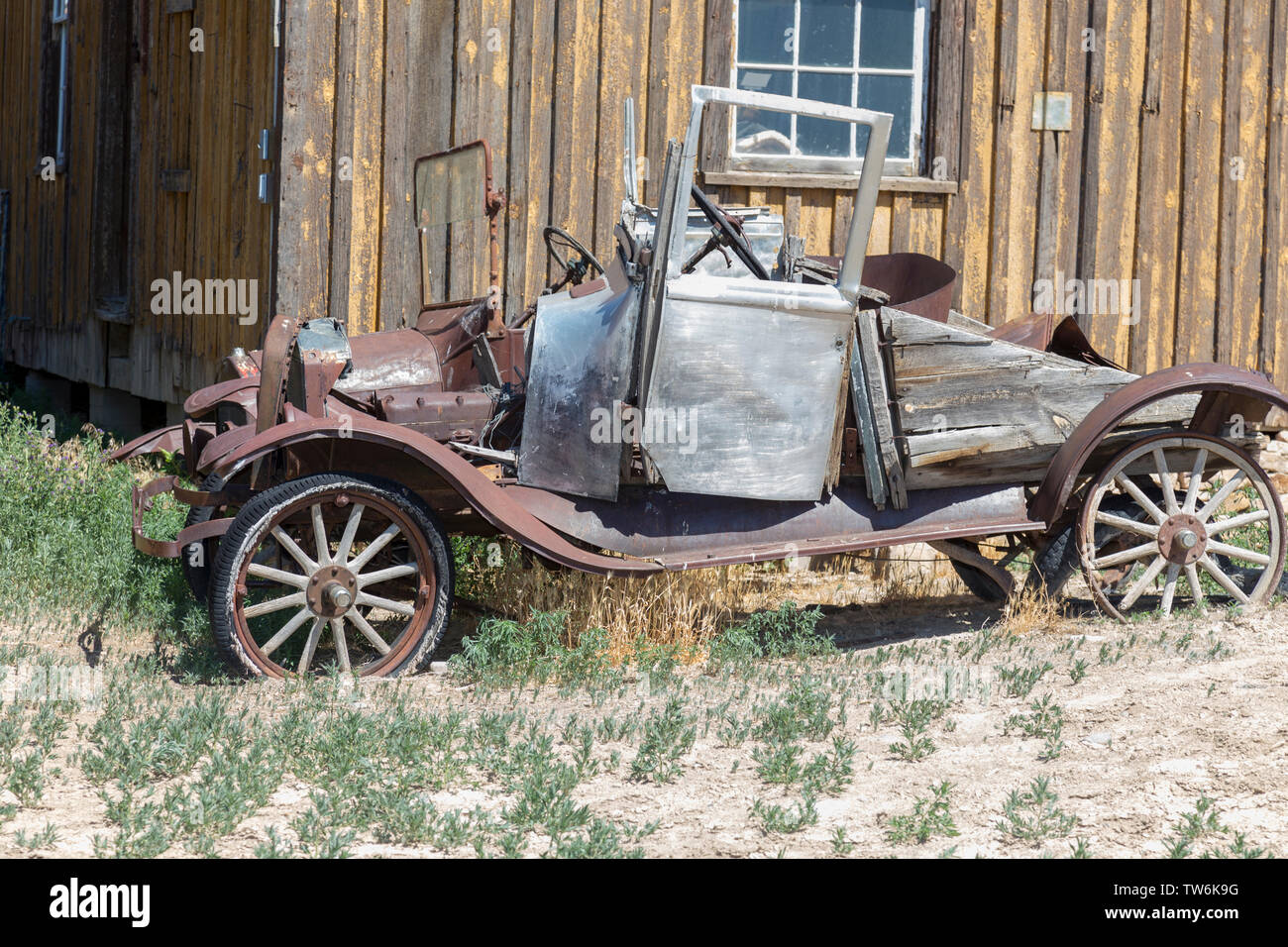 Vieux tacot rouillé en usa Banque D'Images Vieux tacot rouillé en usa Banque D'Images