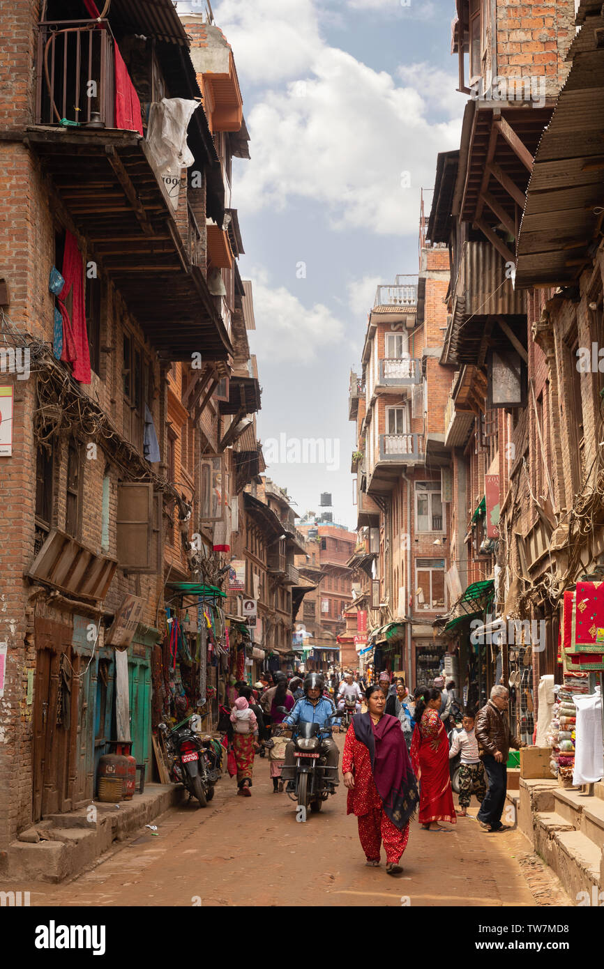 Rue bondée, Bhaktapur, Province N° 3, Népal, Asie Banque D'Images
