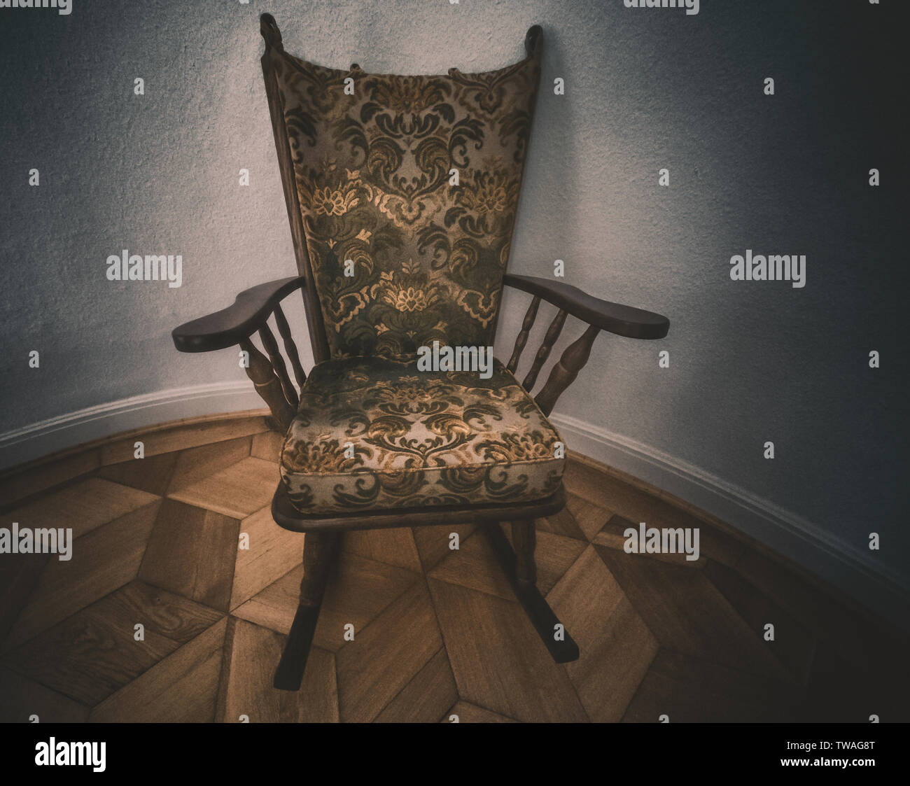 C'est ce que j'appelle un vrai fauteuil à bascule pour les patrons, ne pensez-vous pas ? Banque D'Images