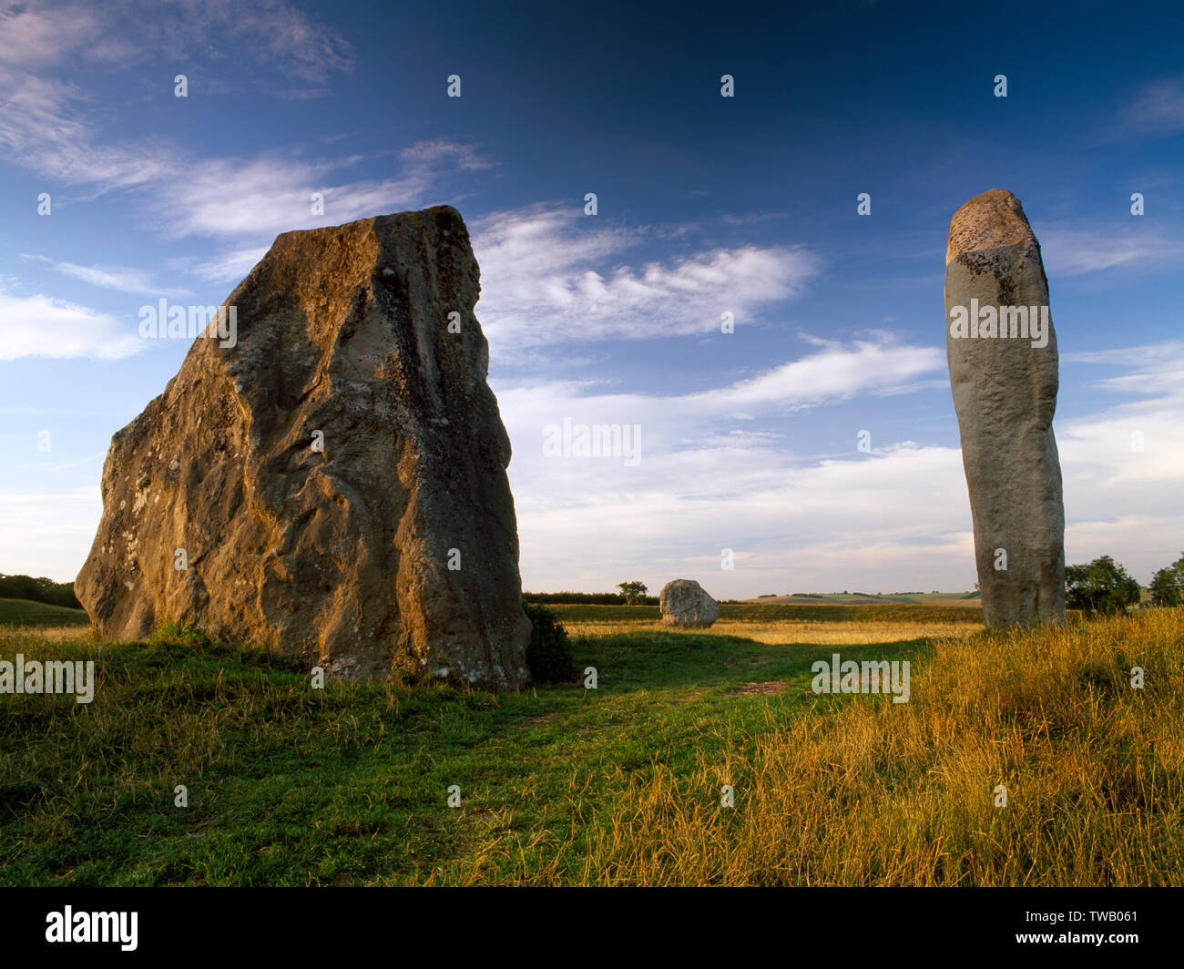 Le Cove, Avebury, Wiltshire, Angleterre. Rituel néolithique site entouré par un cercle de pierre contenue par le fossé et Banque mondiale d'un henge monument. Banque D'Images