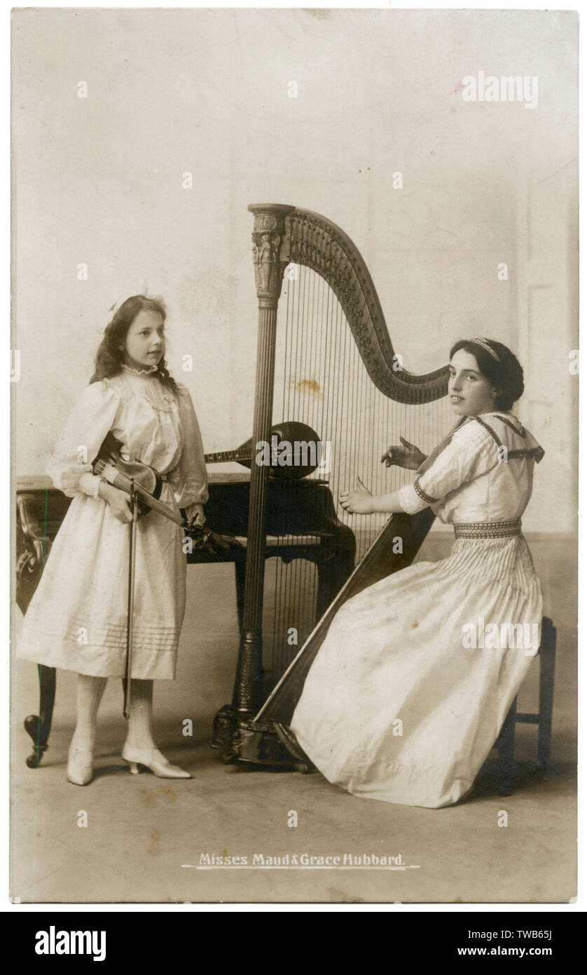 Maud et Grace Hubbard, musiciens Banque D'Images