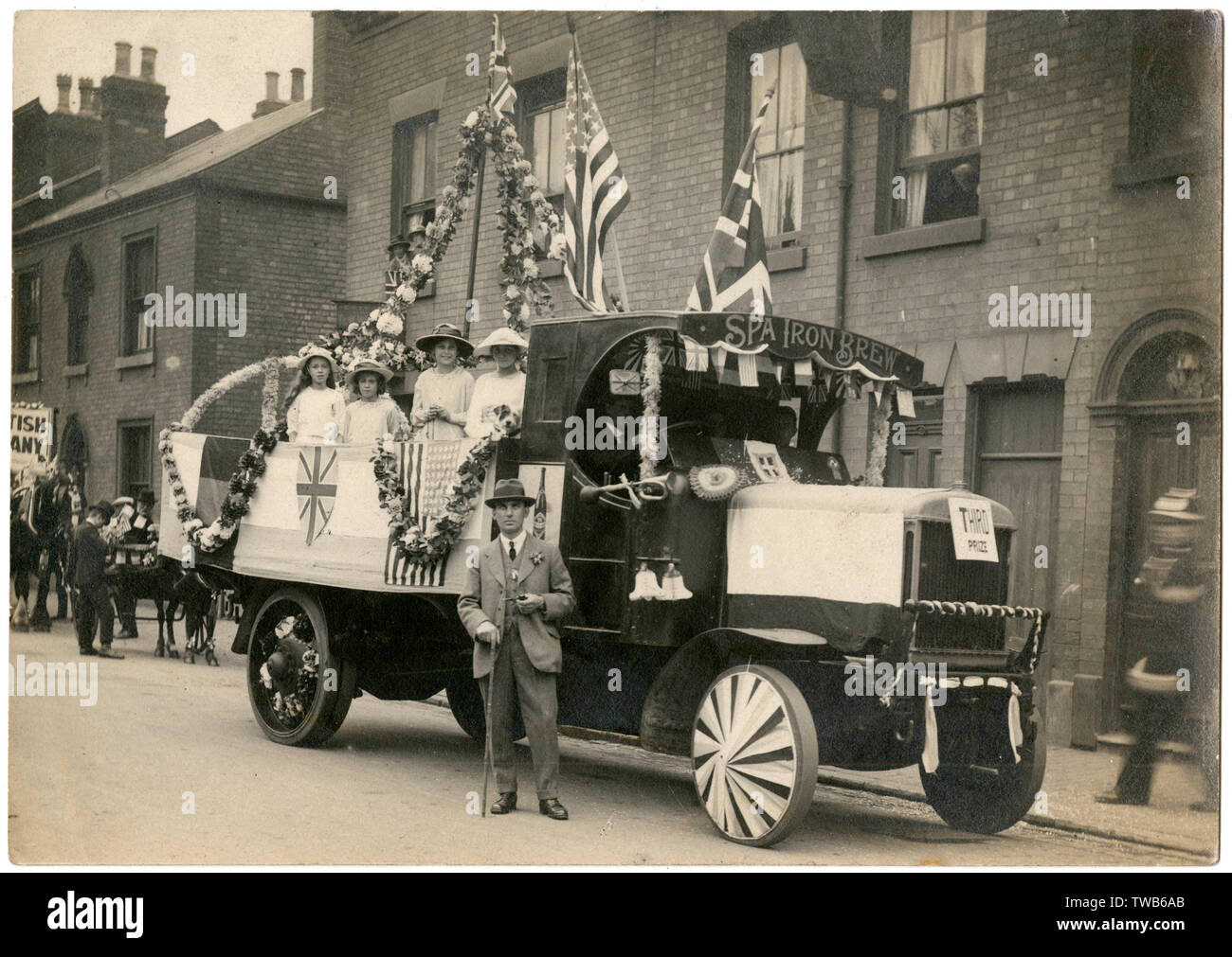 Camionnette de livraison en tant que char de carnaval, Manchester Street, Derby Banque D'Images