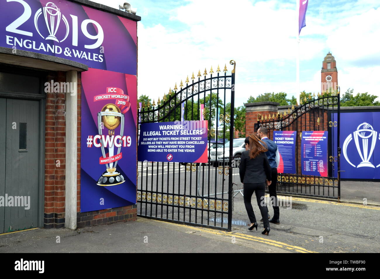 L'entrée et la signalisation pour l'ICC Cricket World Cup 2019 au Club de Cricket du Lancashire, Old Trafford, Manchester. 2019 L'International Cricket Council (ICC) Coupe du Monde de Cricket est organisé par l'Angleterre et du Pays de Galles du 30 mai au 14 juillet 2019. Six matchs ont lieu à Old Trafford, Manchester, plus qu'à tout autre endroit. Banque D'Images