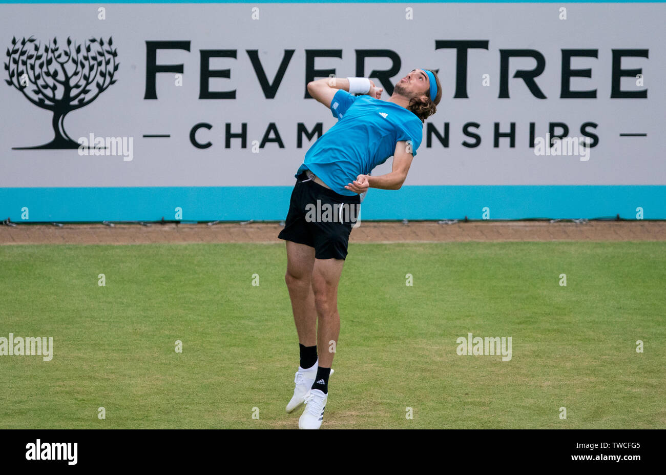 Londres, Royaume-Uni. 19 Juin, 2019. Stefanos Tsitsipas de Grèce au cours de la 3e journée de Championnat de Tennis 2019 l'Fever-Tree au Queen's Club, Londres, Angleterre le 18 juin 2019. Photo par Andy Rowland. Credit : premier Media Images/Alamy Live News Banque D'Images