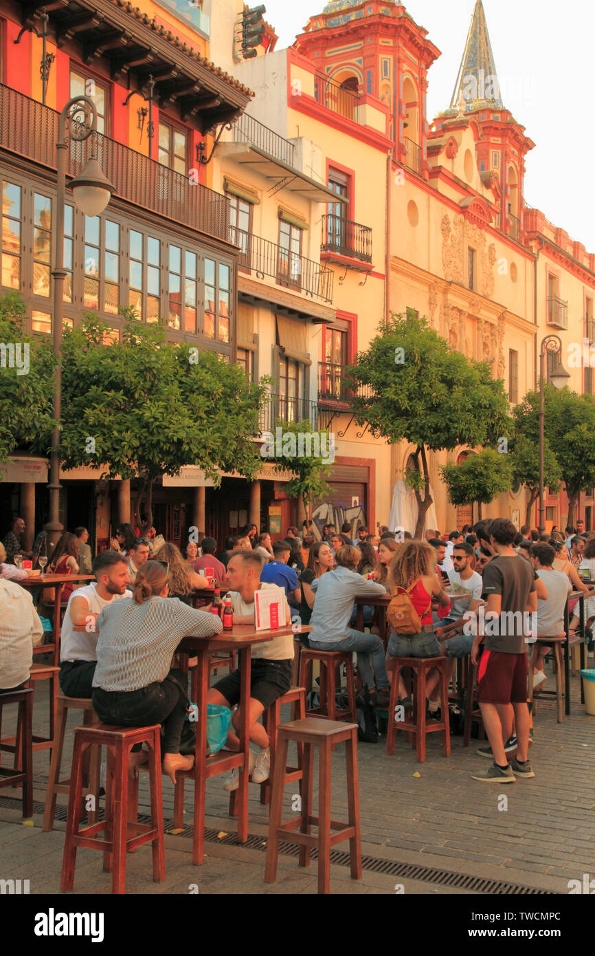 L'Espagne, Andalousie, Séville, Plaza del Salvador, bar, les gens, Banque D'Images