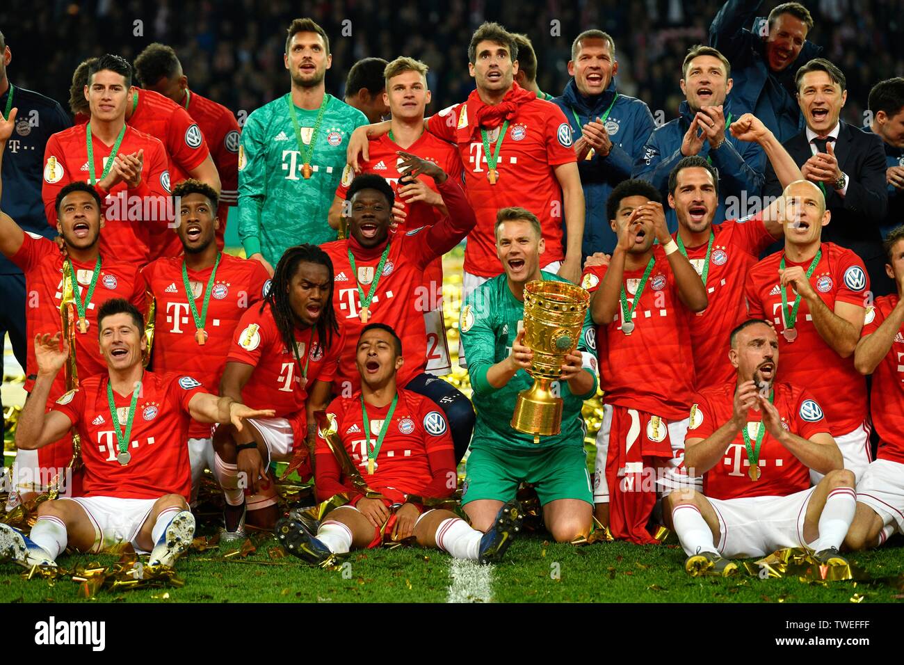 Photo de groupe FC Bayern remporte le DFB, 76e finale de la Coupe DFB RB Leipzig, RBL, contre le FC Bayern Munich, FCB, stadion Olympique Berlin, Allemagne Banque D'Images