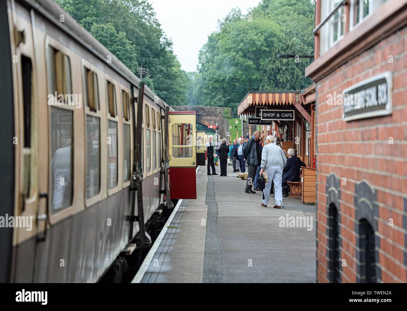 West Somerset Railway traverse North Somerset. Organisé par le personnel et des bénévoles porte day trippers, communters tavellers, passionnés et au nord Banque D'Images