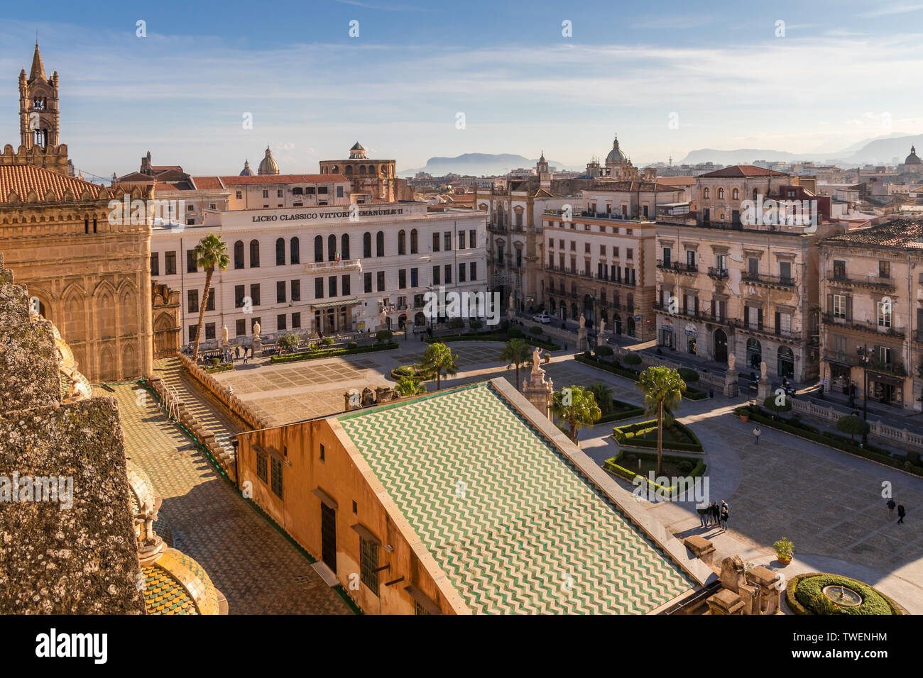 View depuis le toit de la cathédrale de Palerme, Palermo, Sicily, Italy, Europe Banque D'Images
