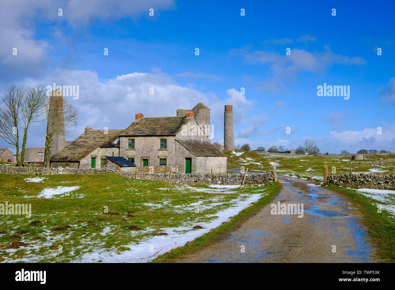Une vue vers la mine dans le Derbyshire. Banque D'Images