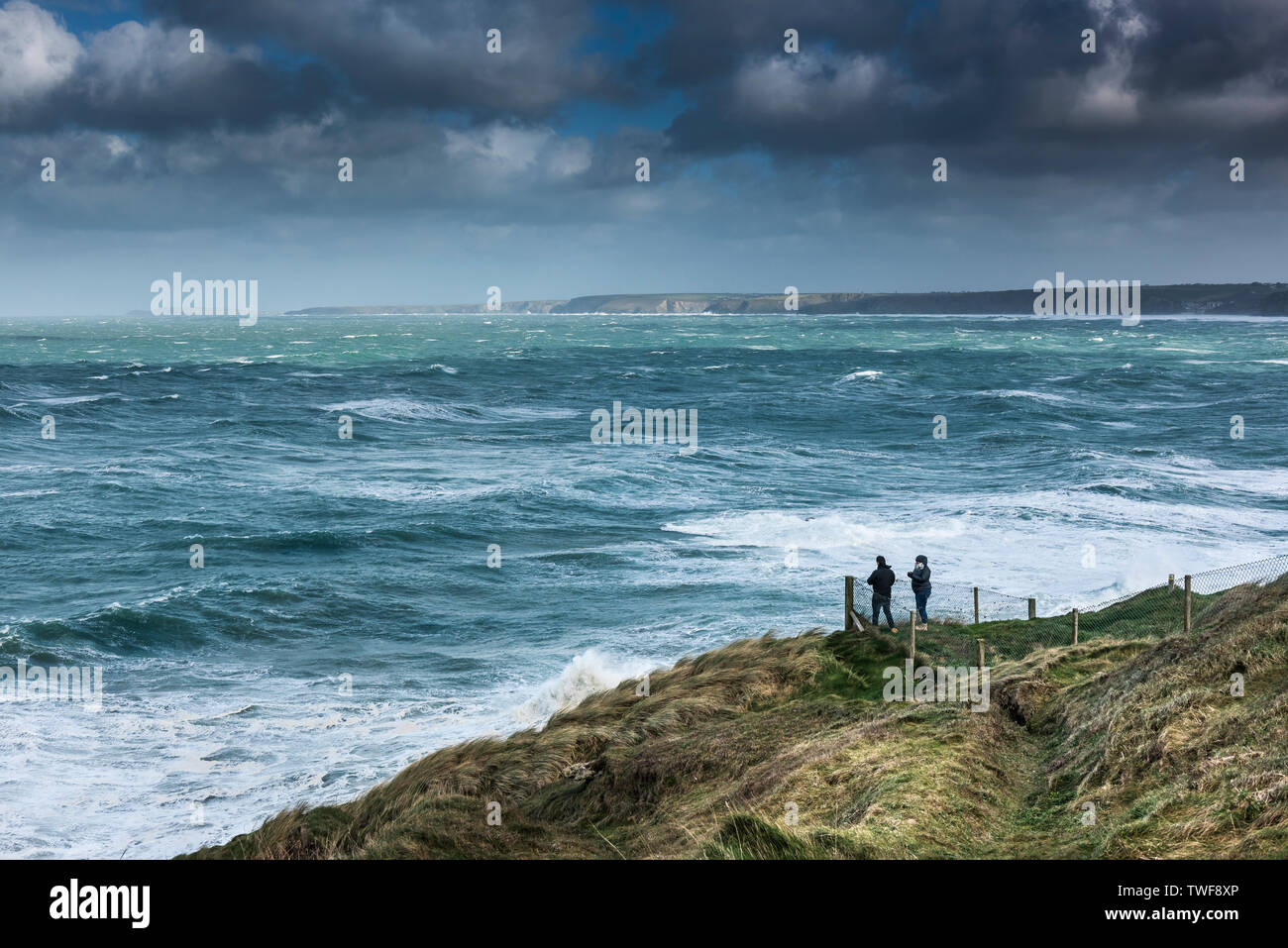 Temps orageux sur la côte de Newquay en Cornouailles. Banque D'Images