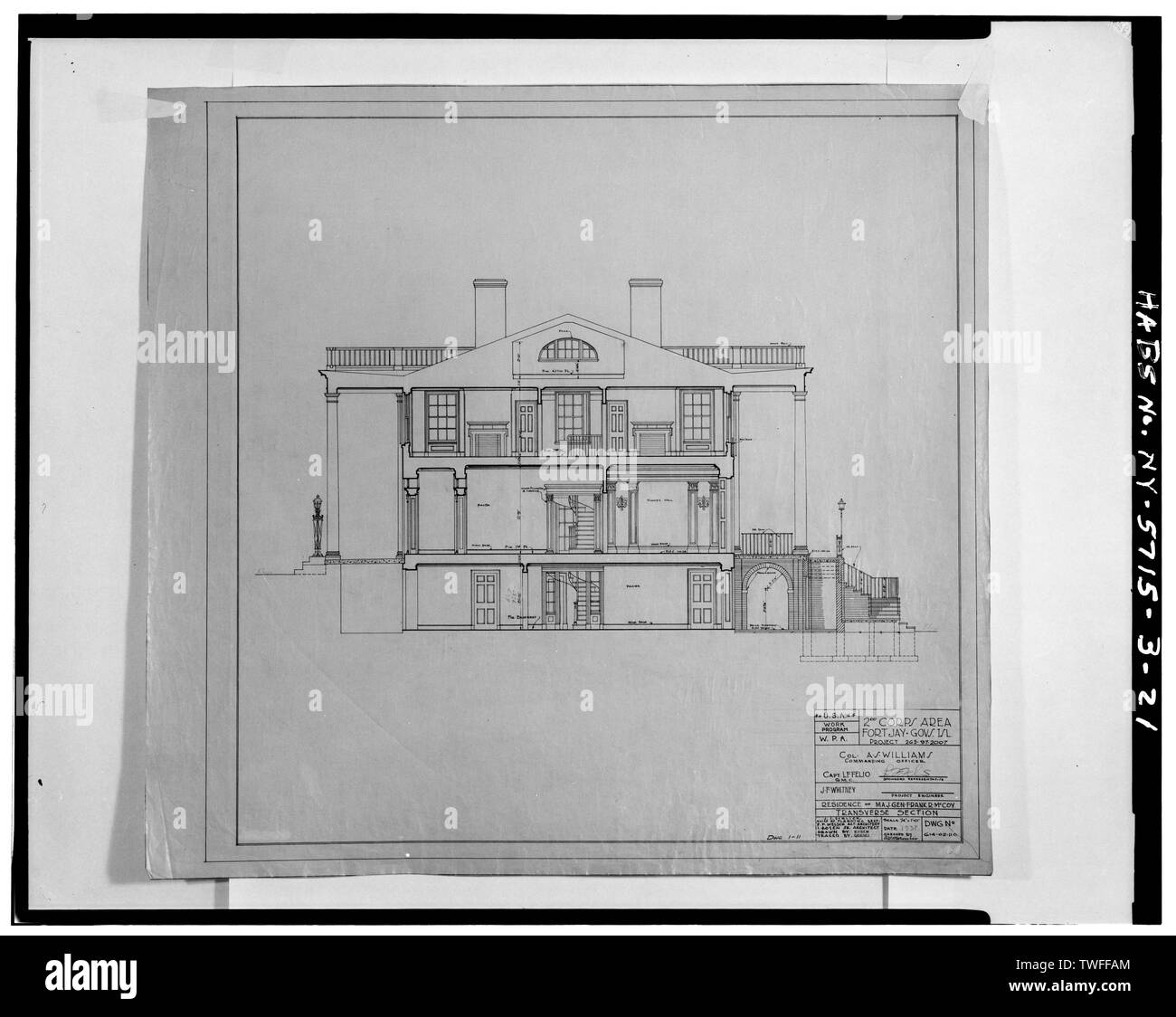 La SECTION TRANSVERSALE DE PLAN DE QUARTIERS 1 (PHOTOCOPIE DE DESSIN) - Governors Island, maison du commandant, le port de New York, près de Barry Nolan Park Road, New York, New York County, NY Banque D'Images