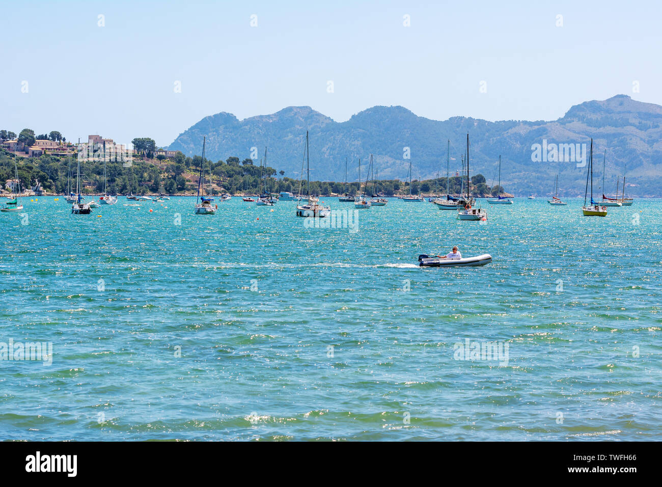 MALLORCA, ESPAGNE - 6 mai 2019 : Port de Pollença (Puerto Pollença), une station familiale populaire dans le nord-ouest de Majorque. Espagne Banque D'Images