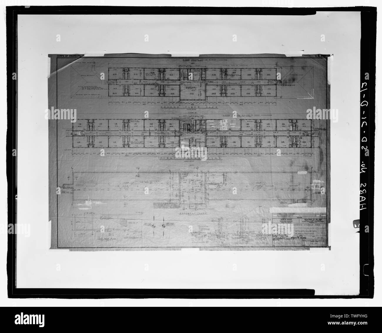 Les plans et les semelles de F4-811. - Ellsworth Air Force Base, Rushmore Air Force Station, les quartiers des officiers, Menoher Road, Blackhawk, Meade Comté, SD ; Black and Veatch ; Département de l'armée, Bureau du directeur d'ingénieurs ; Jackson, Christiana, émetteur ; Barbalace, Donald S, photographe ; Anderson, Kenneth L, historien Banque D'Images