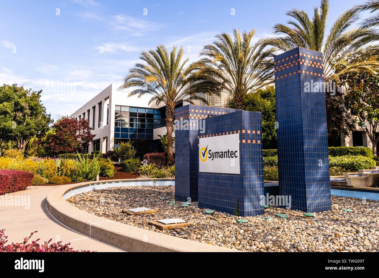15 juin 2019 sur la montagne / CA / USA - Vue extérieure de Symantec Corporation siège dans la Silicon Valley, South San Francisco bay area Banque D'Images