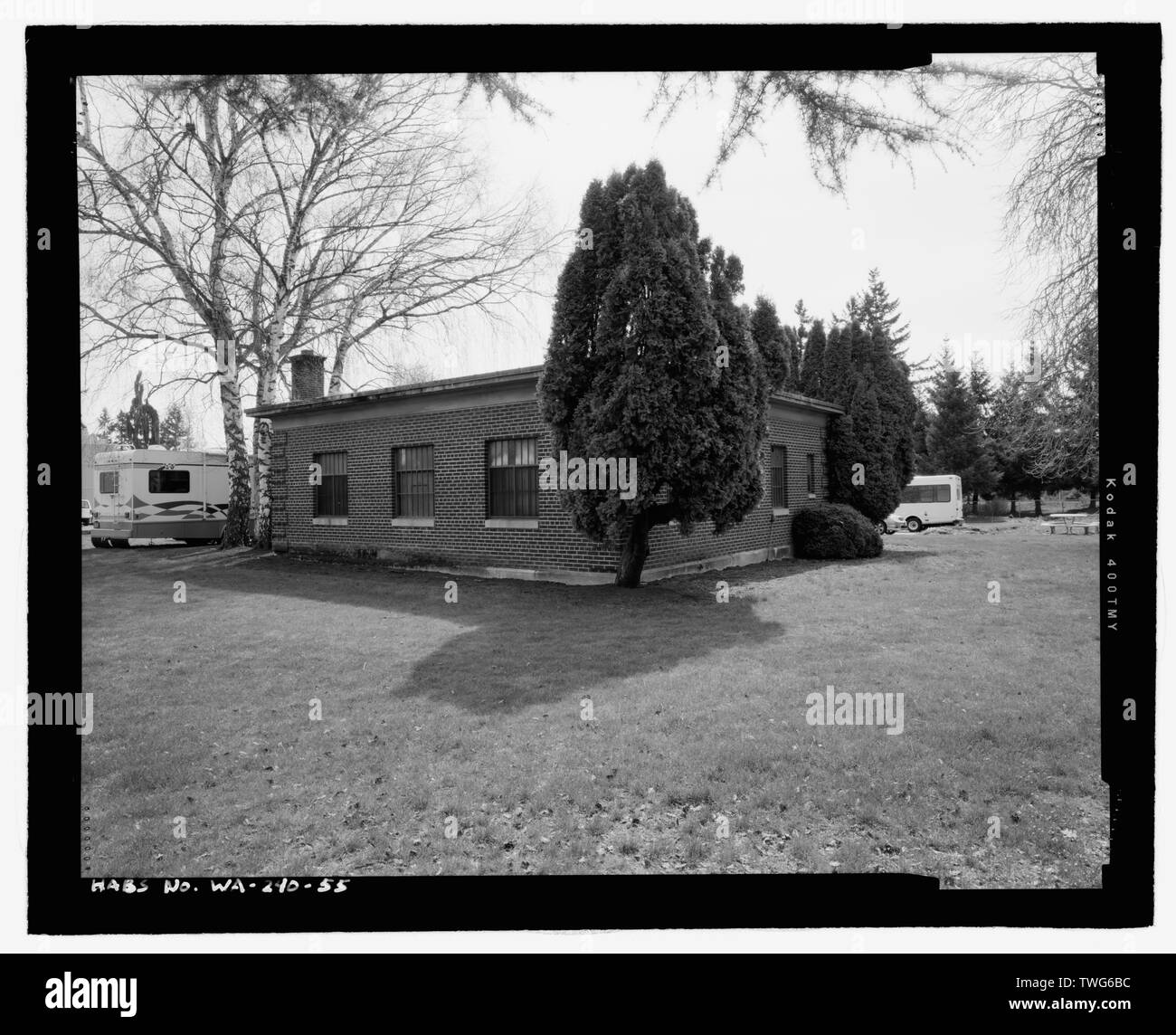 La transmission radio, le Nord et l'ouest en altitude, À LA PARTIE SUD-EST - Hôpital Général Barnes, East Quatrième Boulevard ordinaire et O Street, Vancouver, comté de Clark, WA ; Département des affaires des anciens combattants ; Jackson-Retondo, Elaine, émetteur ; Avery, Christy, émetteur Banque D'Images