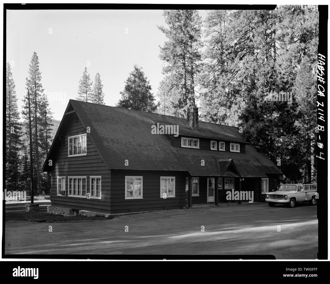 Vue ARRIÈRE ET LATÉRAUX - Lassen Volcanic National Park, Quartier général du parc, minéral, comté de Tehama, CA Banque D'Images