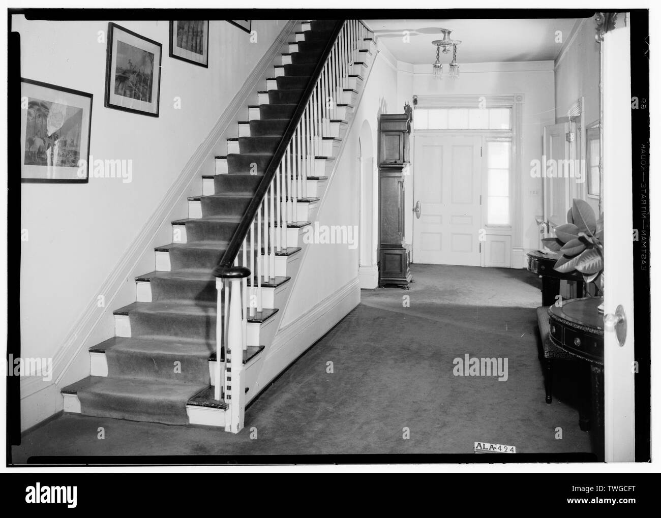 Les bâtiments historiques de l'enquête américaine Alex Bush, photographe, 4 mars, 1937 HALL ARRIÈRE (VUE GÉNÉRALE) montrant les escaliers - Arlington Place, 331, Avenue de coton, au sud-ouest, le comté de Jefferson, Birmingham, AL Banque D'Images