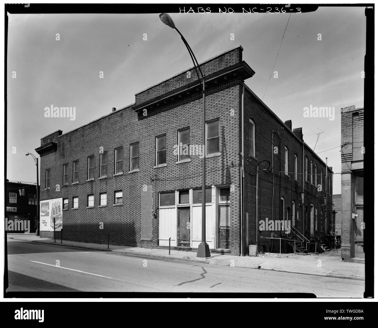 Vue arrière 130-132 EAST COUNCIL STREET (ouest). - Fer Yadkin siège, 120-132 East Council Street, Salisbury, Rowan County, NC Banque D'Images