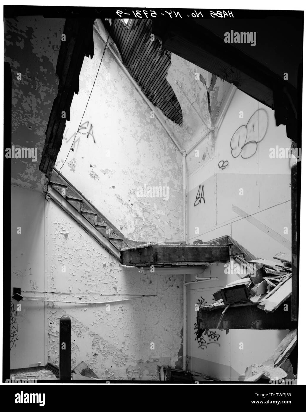 Vestiges de l'escalier principal, à l'ouest de l'hôpital, la Diaconesse Béthanie - 237 Saint Nicholas Avenue, Brooklyn, Kings County, NY Banque D'Images