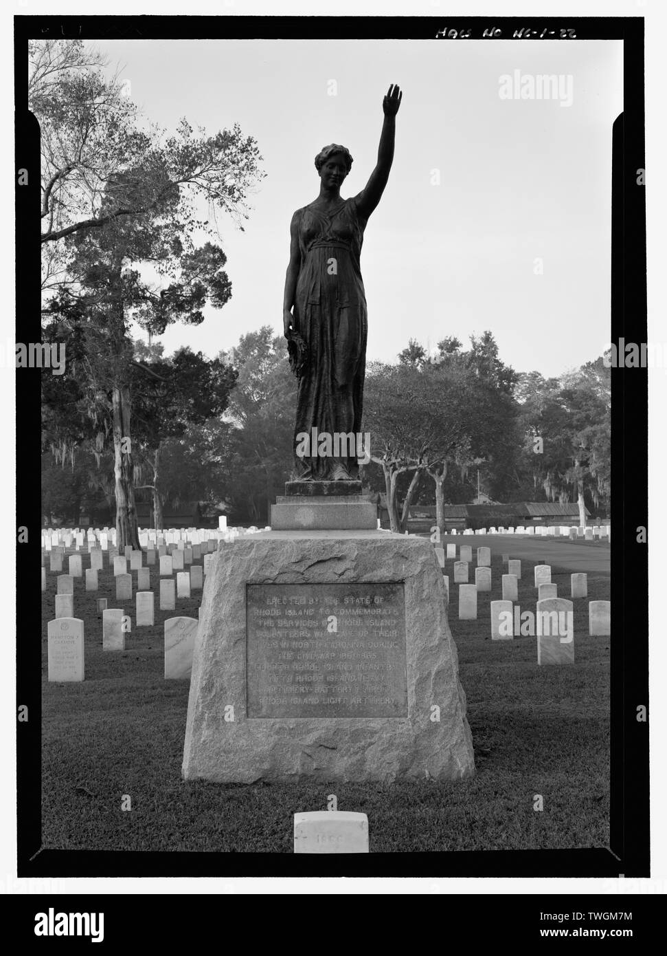 MONUMENT DU RHODE ISLAND, SECTION 9, élévation avant. Vue DE SUD-OUEST. - Nouveau cimetière National de Berne, 1711 avenue Nationale, New Bern, Craven County, NC Banque D'Images