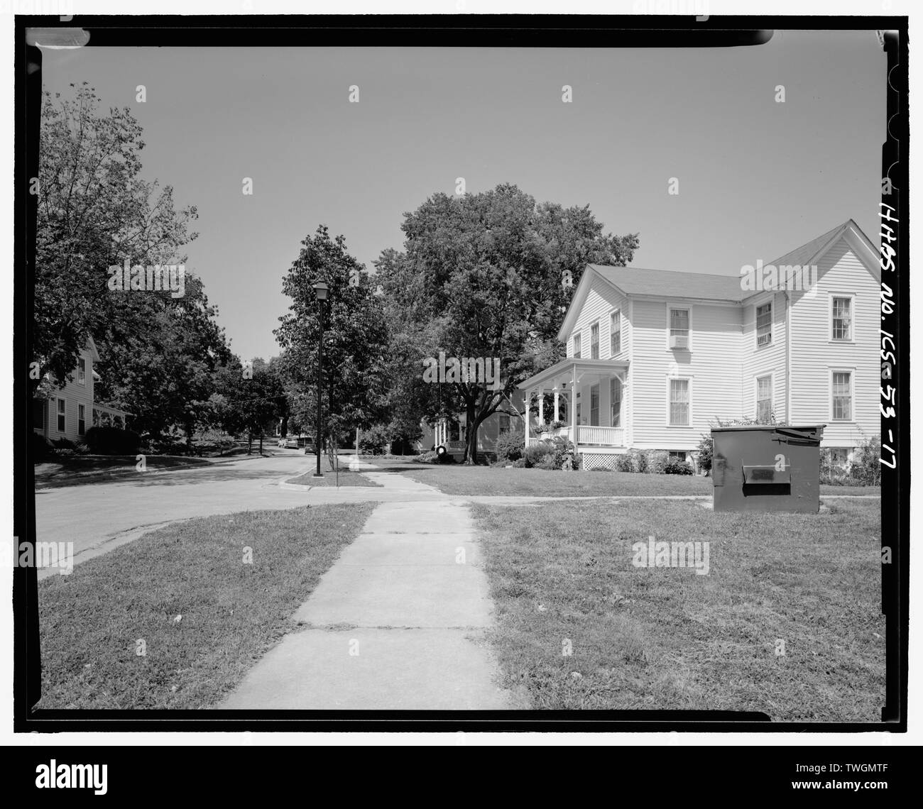 RIVERSIDE AVE. Du SUD DE CAPACITÉS -438, À LA RECHERCHE DU NORD AU NORD-OUEST - Fort Leavenworth, Metropolitan Avenue et 7e Rue, Leavenworth, Leavenworth, KS ; comté de Newton, Barry, chef de projet ; le verre, James A, gérant de projet, Marko, Eric S, délinéateur ; Zabilka, Eric J, délinéateur ; Broeckelmann, Kurt M, délinéateur ; Rosebrough, Kristin M, délinéateur ; Fernandez, Jose L, délinéateur ; Capstack, Scott E, délinéateur ; Raymond, James A, C, délinéateur, Schwenk, Sarah, historien ; Wolfenbarger, Deon, historien ; Whye, Mike, photographe ; Cerniglia, Alice, historien ; Walton, Wendy, historien ; le verre, Jame Banque D'Images